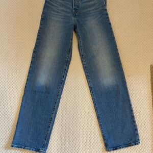 Levi's Ribcage Ankle size 25